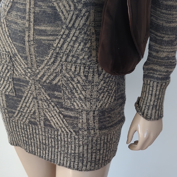 Dynamite Gray and Cream Cowl Neck Sweater Top - Picture 8 of 14